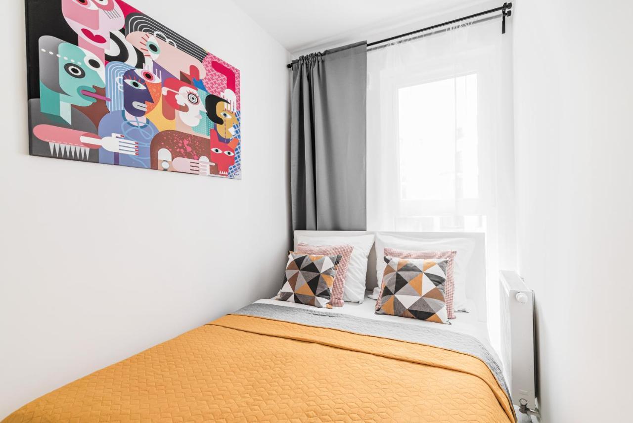 Apartamenty Homely Place Blisko Starego Rynku - Parking Apartment Poznan